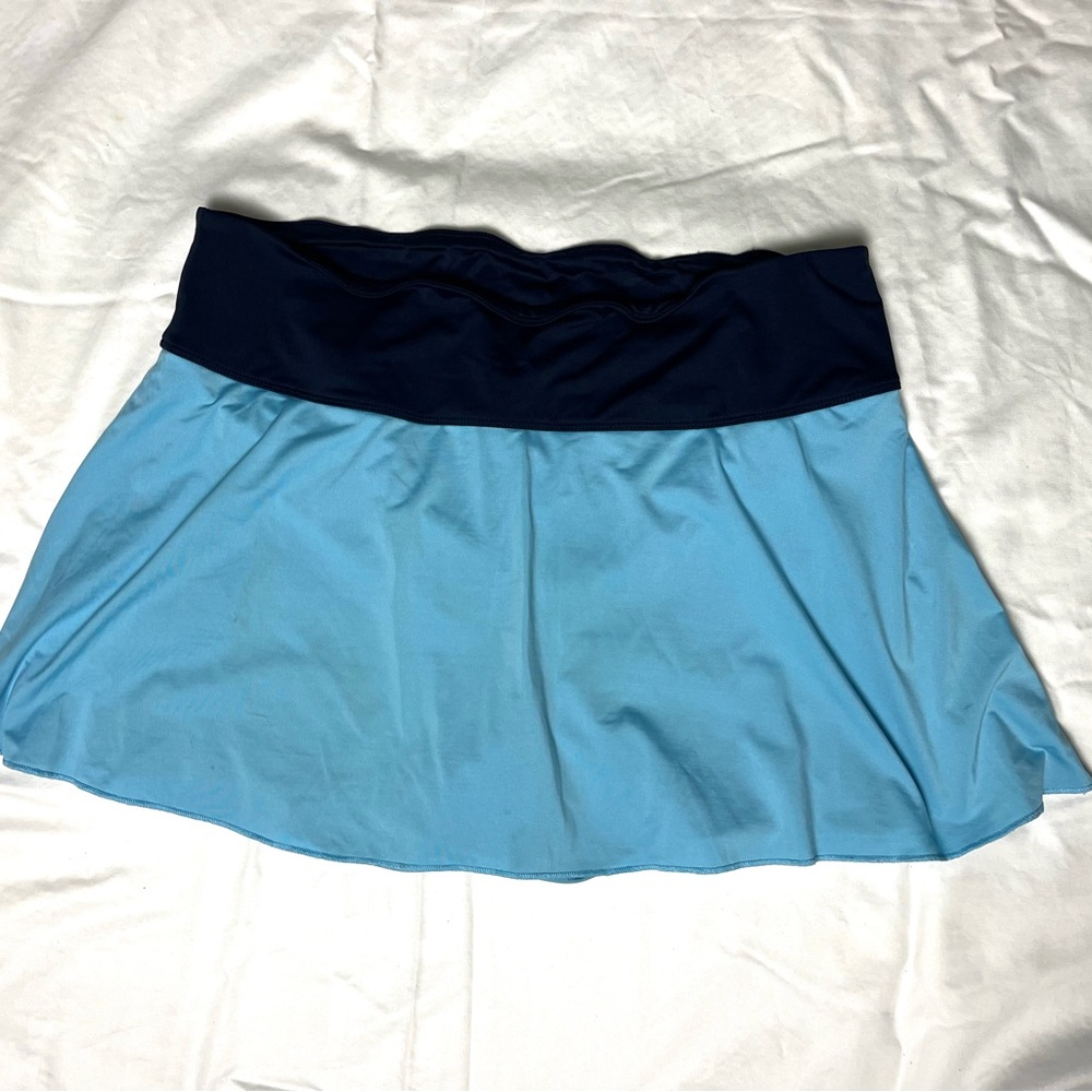 Fila’s Women’s Blue Heritage Flirty Skort, Size Large